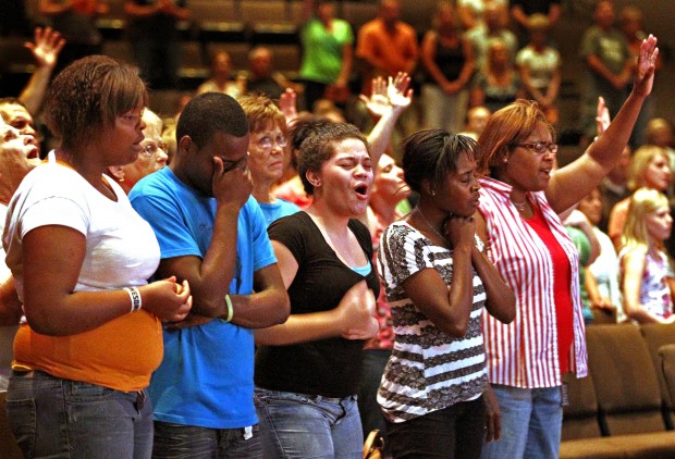 071612djs-prayer-vigil-01